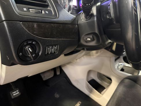 Used 2012 Dodge Grand Caravan Crew w/ Crew Value Pkg image 49