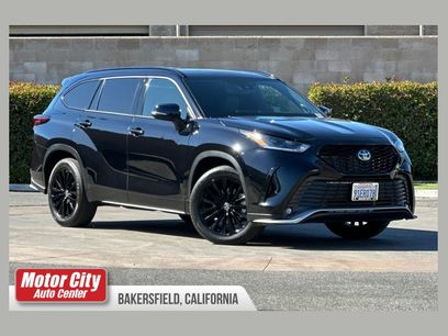 Used 2025 Toyota Highlander XSE