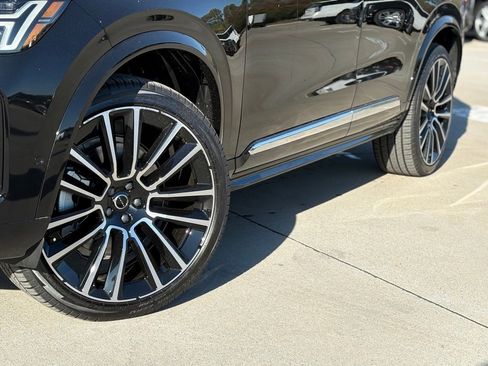 New 2026 Volvo XC90 B5 Ultra w/ Lounge Package image 8
