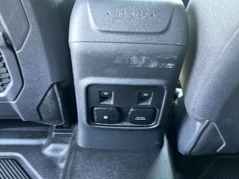 Used 2024 Ford Bronco Black Diamond AWD/4WD image 18