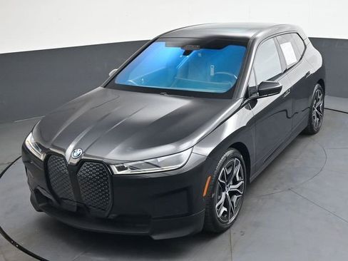Used 2022 BMW iX xDrive50 AWD/4WD image 26
