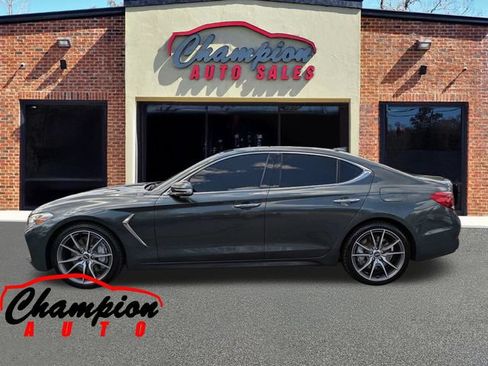 Used 2019 Genesis G70 3.3T Design RWD image 7