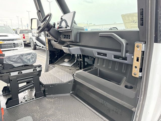 Used 2024 Chevrolet Brightdrop 400 w/ Commercial Equipment Package AWD/4WD image 37