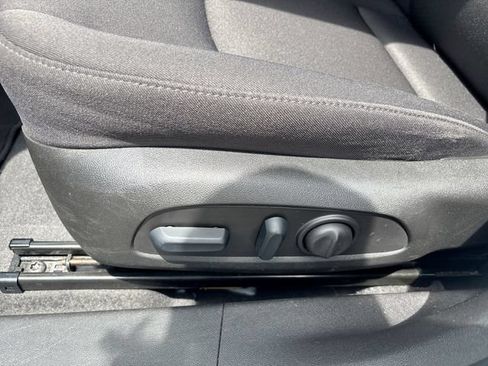 Used 2024 Chevrolet Malibu LT FWD image 12