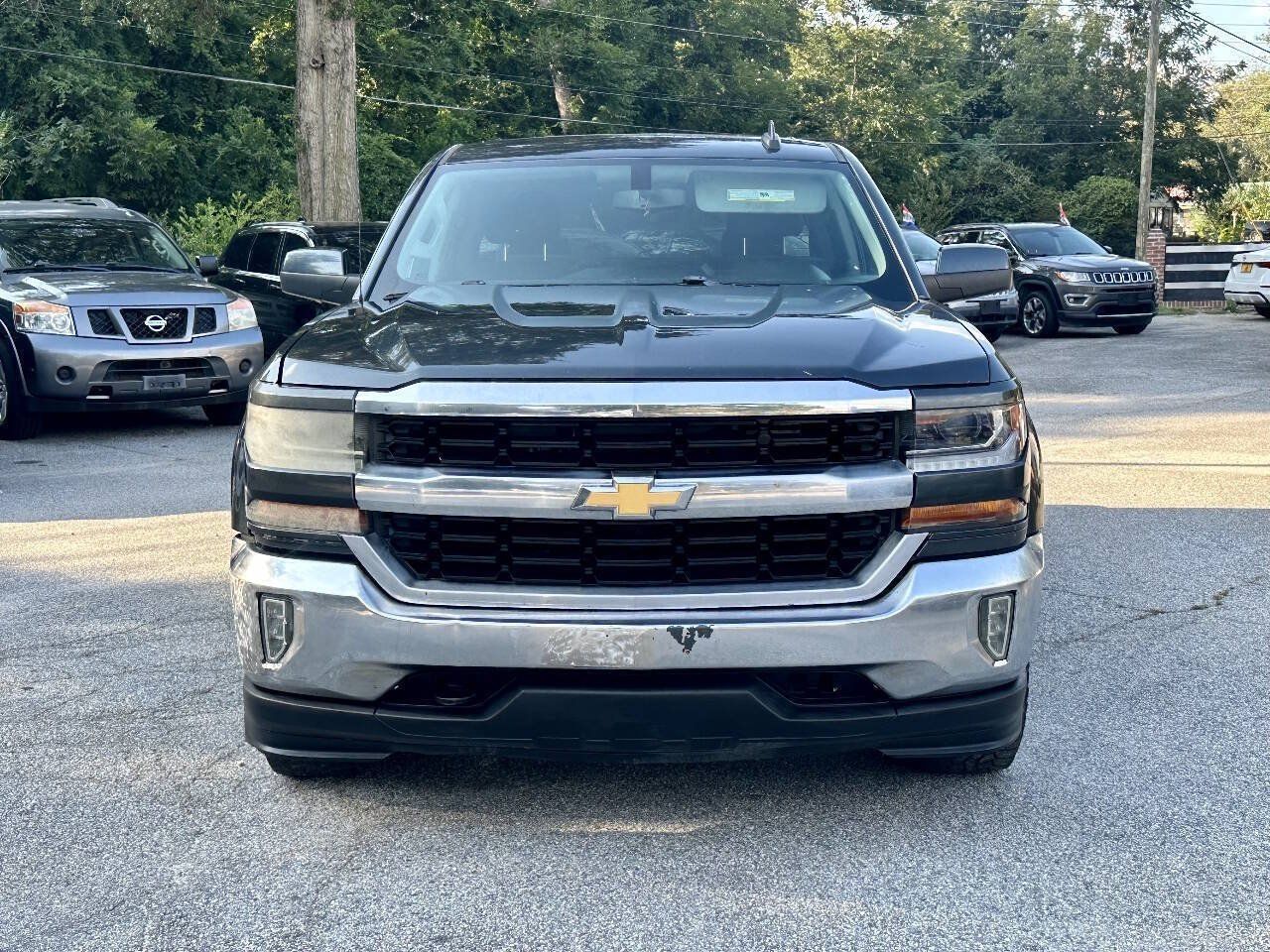 Used 2018 Chevrolet Silverado 1500 LT w/ All Star Edition AWD/4WD image 2