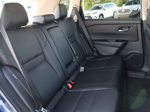 Used 2026 Nissan Rogue SL FWD image 34