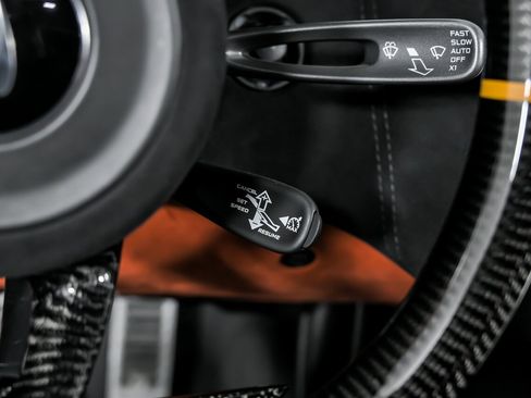 Used 2020 McLaren 600LT Spider image 37