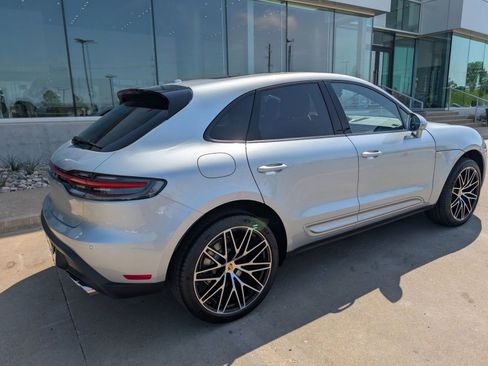 New 2026 Porsche Macan image 7