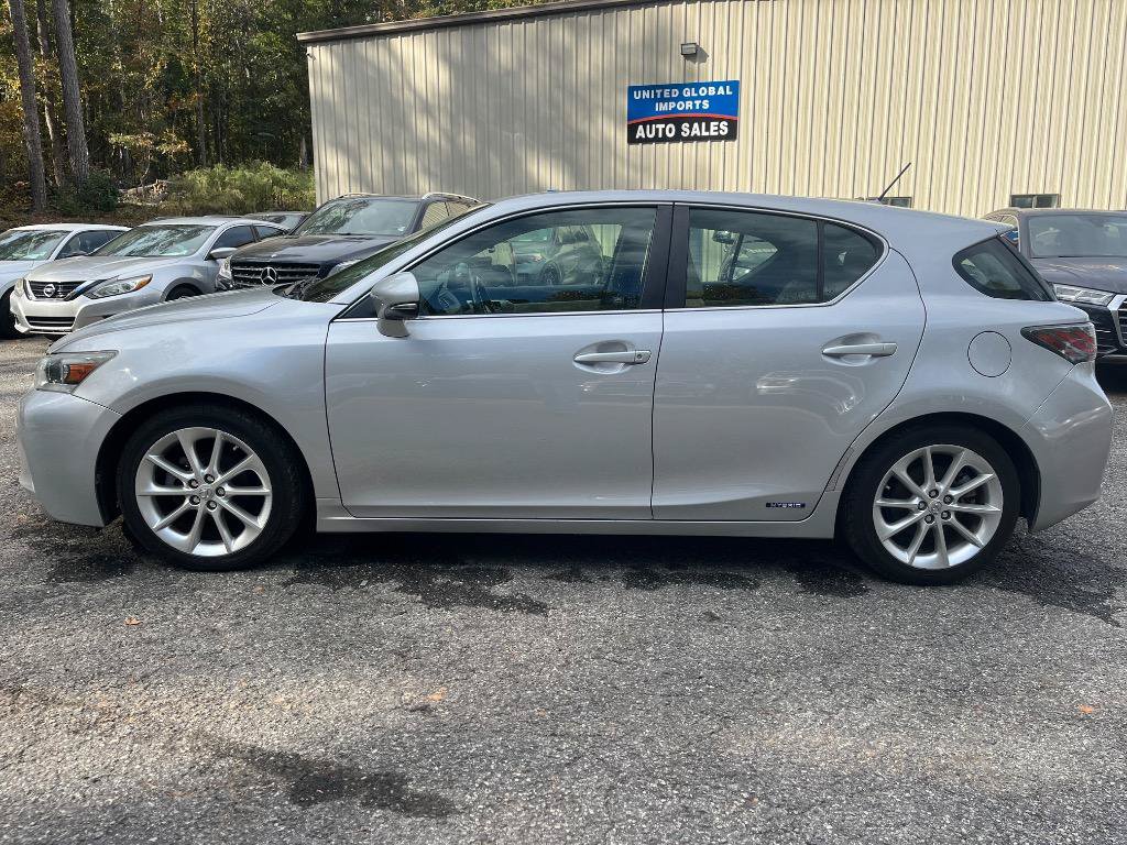 Used 2011 Lexus CT 200h Premium w/ Premium Audio Pkg FWD image 10