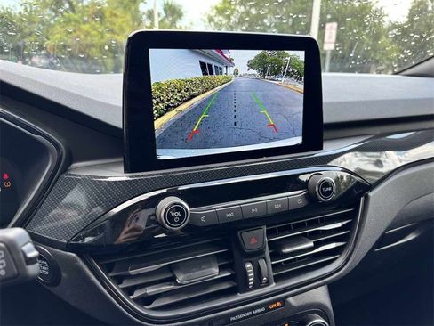 Used 2024 Ford Escape ST-Line image 15