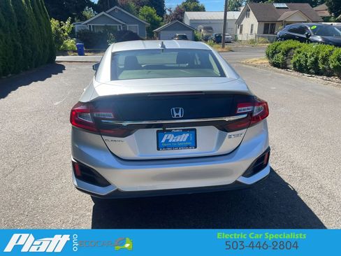 Used 2019 Honda Clarity Plug-In Hybrid image 11