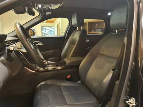 Certified 2026 Land Rover Range Rover Velar Dynamic SE AWD/4WD image 13