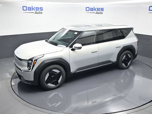 New 2026 Kia EV9 Wind AWD/4WD image 52