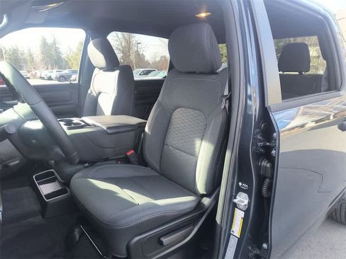 Used 2025 RAM 1500 Tradesman w/ Night Edition image 11