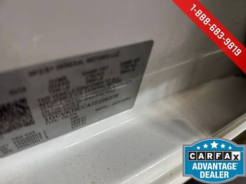 Used 2018 Chevrolet Silverado 1500 LT w/ All Star Edition image 28