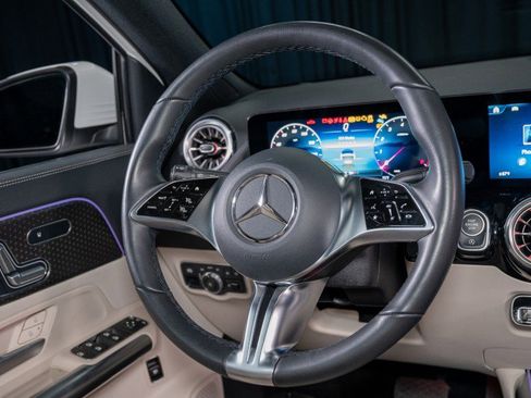 Certified 2025 Mercedes-Benz GLA 250 250 4MATIC&reg; SUV image 16