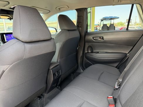 Used 2026 Toyota Corolla Cross LE FWD image 32