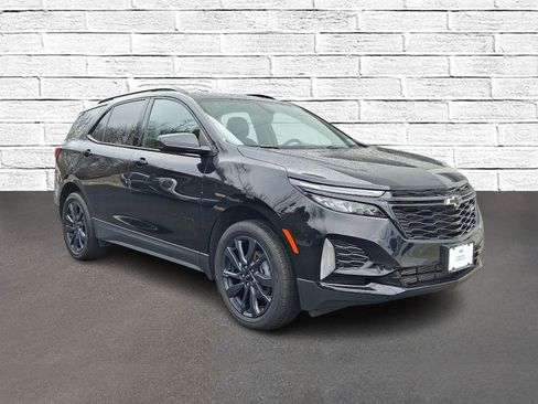 Used 2024 Chevrolet Equinox RS w/ LPO, Floor Liner Package image 2