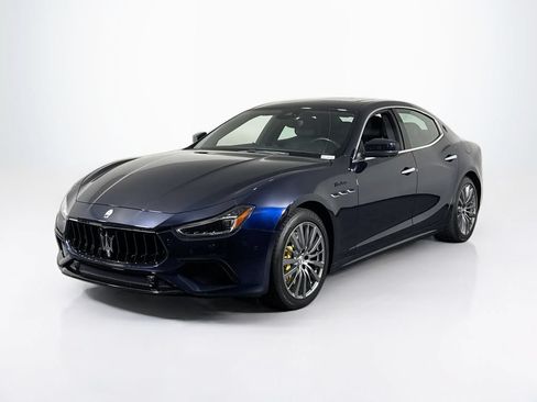 Used 2023 Maserati Ghibli Modena RWD image 1