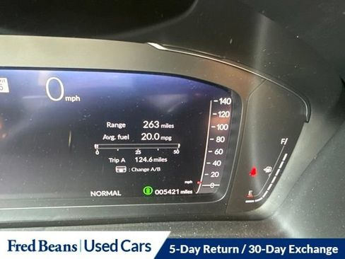Used 2025 Honda Pilot Elite image 30