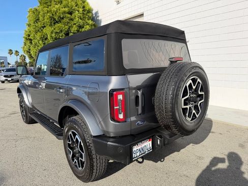 Used 2024 Ford Bronco Outer Banks AWD/4WD image 4