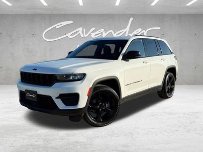 Used 2023 Jeep Grand Cherokee Altitude
