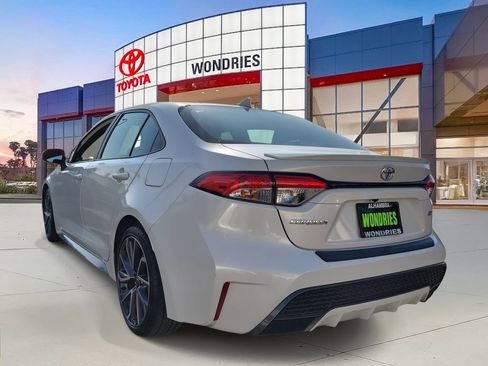 Used 2020 Toyota Corolla SE w/ Carpet Mat Package (TMS) image 3