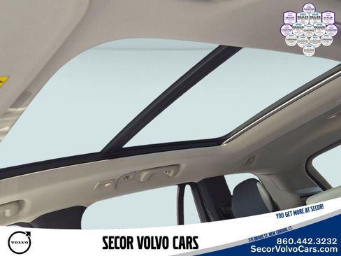 Certified 2025 Volvo XC90 T8 Plus w/ Protection Package Premier AWD/4WD image 15