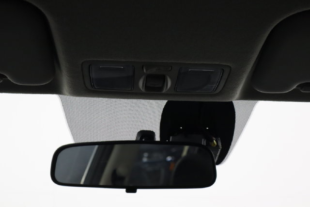 Used 2024 Hyundai Venue SEL FWD image 23