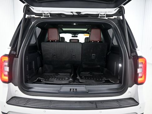 Used 2022 Ford Expedition Max Limited AWD/4WD image 40