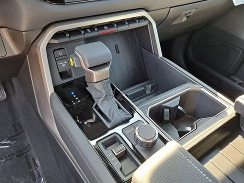 New 2026 Toyota Tundra Limited AWD/4WD image 14