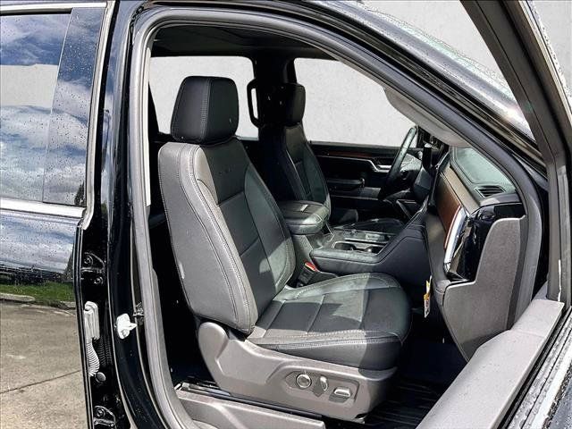 Used 2025 GMC Sierra 2500 Denali w/ Denali Reserve Package AWD/4WD image 9