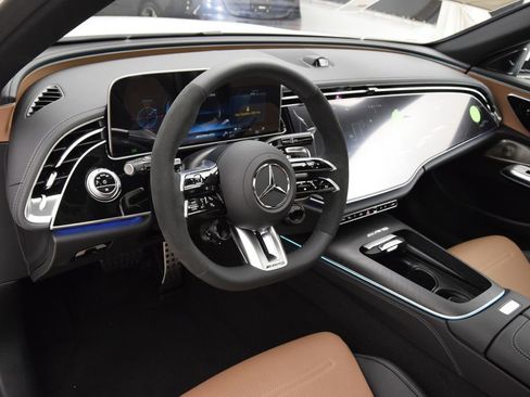 New 2026 Mercedes-Benz E 53 AMG e 4MATIC Sedan image 21