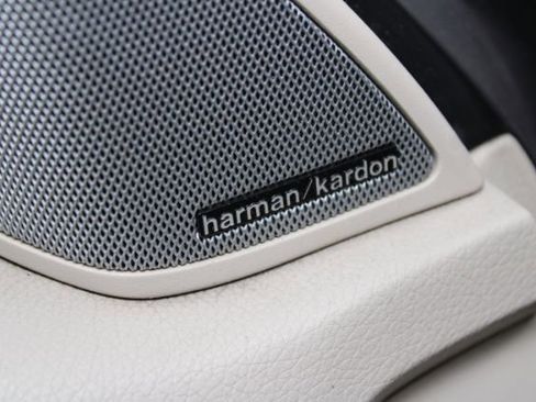 Used 2014 Mercedes-Benz E 350 4MATIC image 11