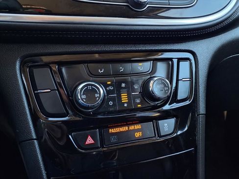 Used 2018 Buick Encore Preferred image 8