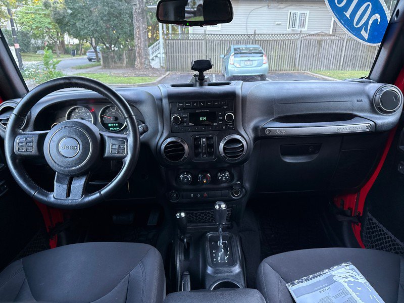 Used 2018 Jeep Wrangler Unlimited Sport S AWD/4WD image 17