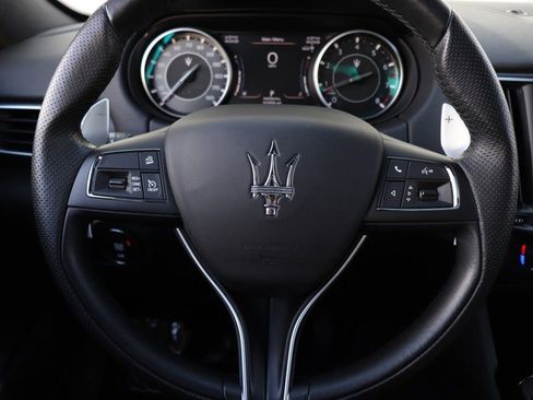 Used 2021 Maserati Levante S AWD/4WD image 43