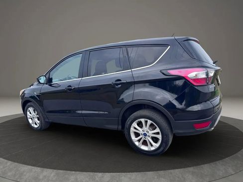 Used 2017 Ford Escape SE FWD image 5