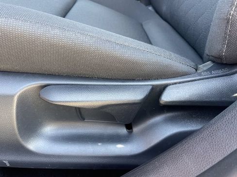 Used 2025 Toyota Corolla LE FWD image 24