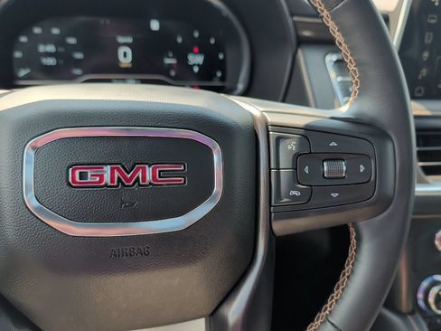 Used 2023 GMC Yukon XL AT4 w/ AT4 Premium Package AWD/4WD image 29