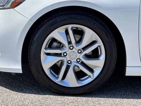 Certified 2020 Honda Accord LX image 25
