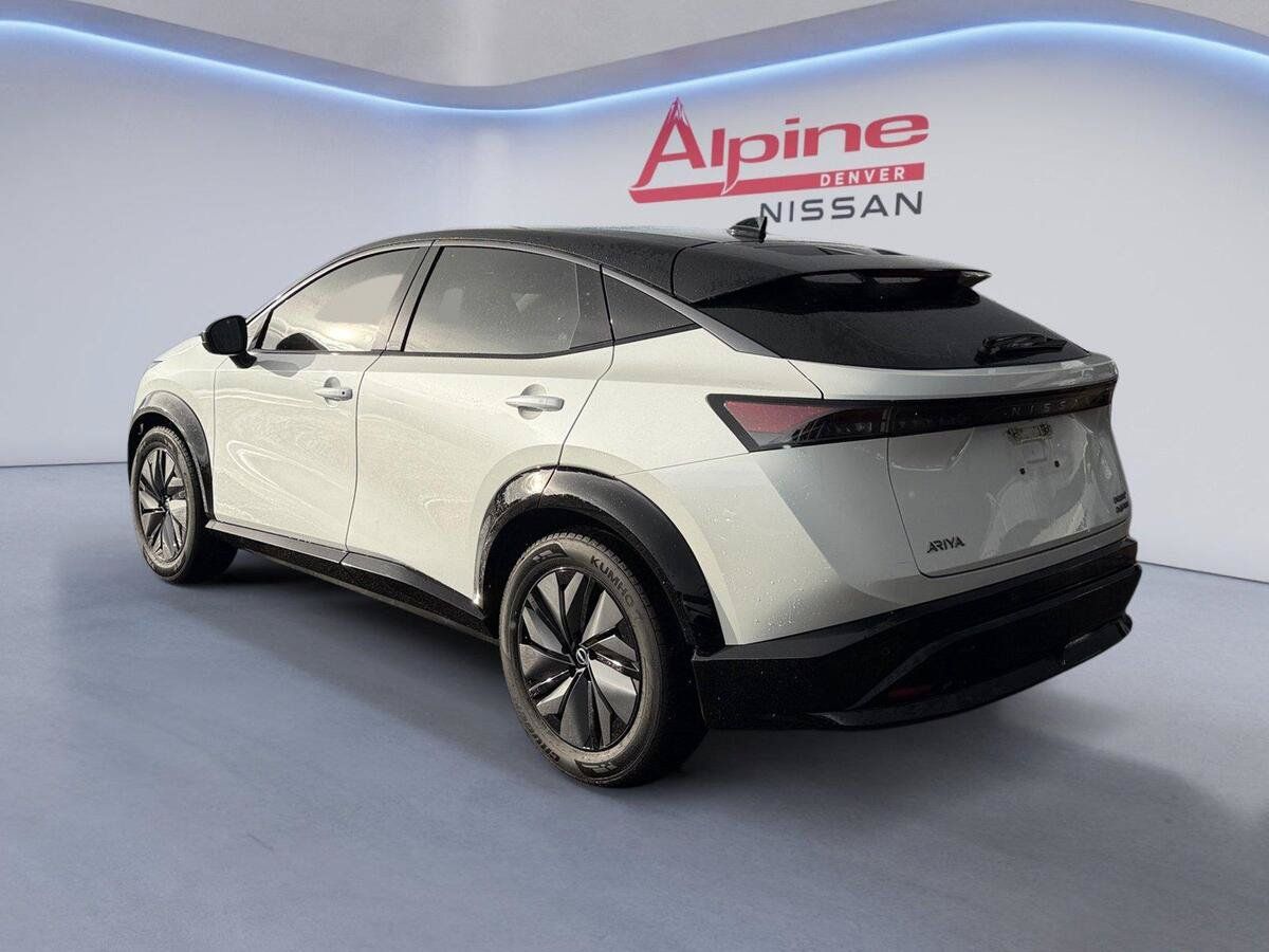 Used 2024 Nissan Ariya AWD image 3