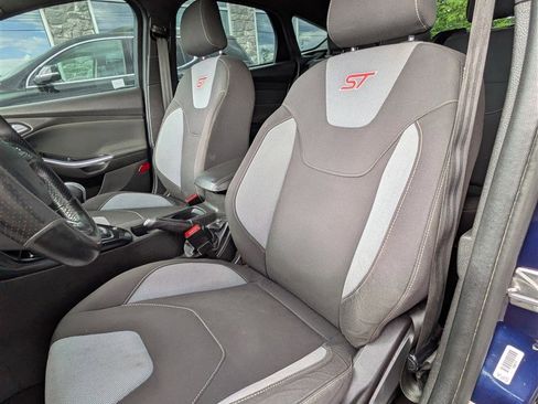 Used 2016 Ford Focus ST FWD image 13