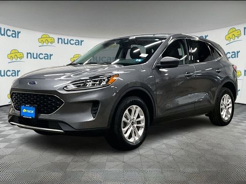 Used 2022 Ford Escape SE w/ Cold Weather Package AWD/4WD image 3