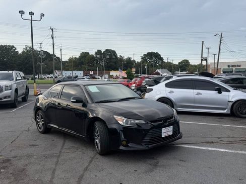 Used 2015 Scion tC FWD image 14