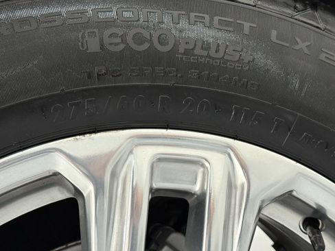 Used 2024 GMC Yukon SLT image 69