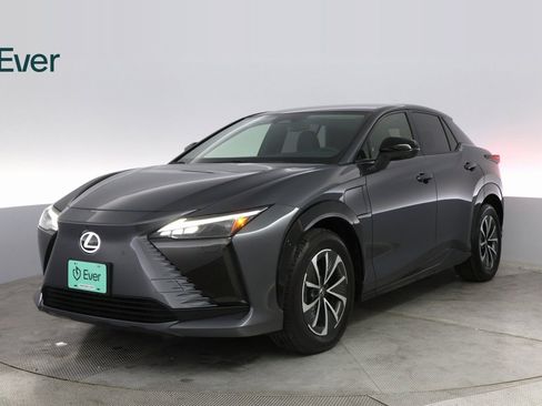 Used 2023 Lexus RZ 450e Premium image 2