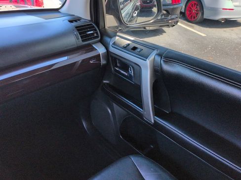 Used 2016 Toyota 4Runner Limited RWD image 16