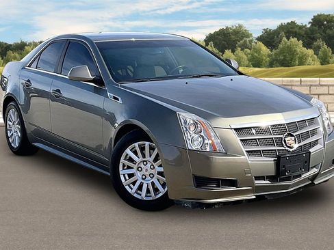 Used 2011 Cadillac CTS Luxury image 2