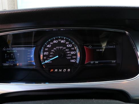 Used 2019 Ford Taurus SEL w/ Equipment Group 201A FWD image 27